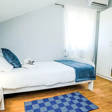 Prázdninový dům Family By Interhome Murvica (Policnik)