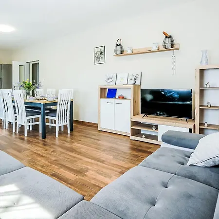 Family By Interhome